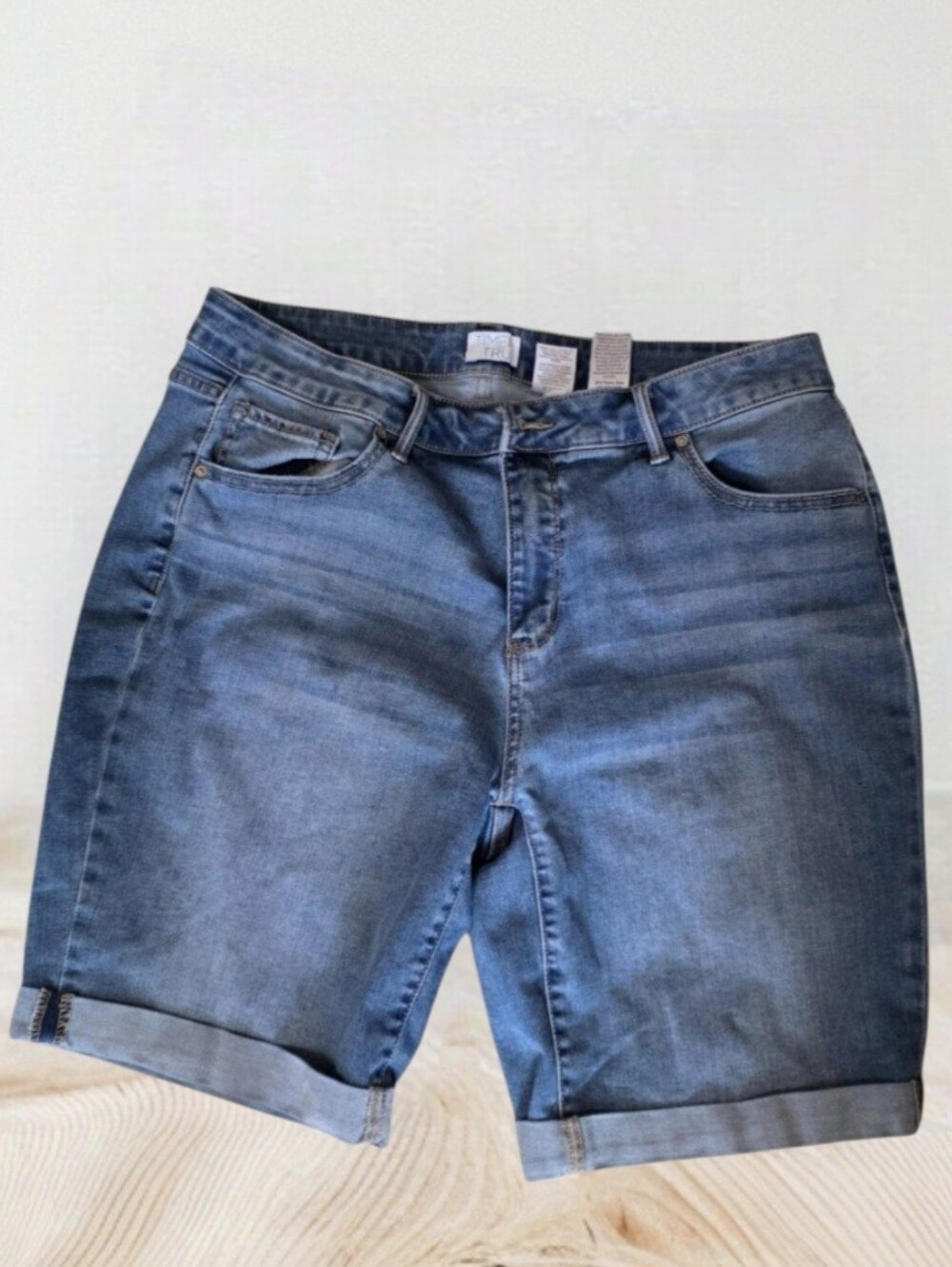 ☀️ Classic Denim Bermuda Shorts - Blue